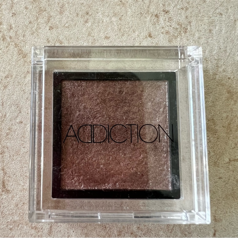 ADDICTION / THE EYE SHADOW #068 1G
